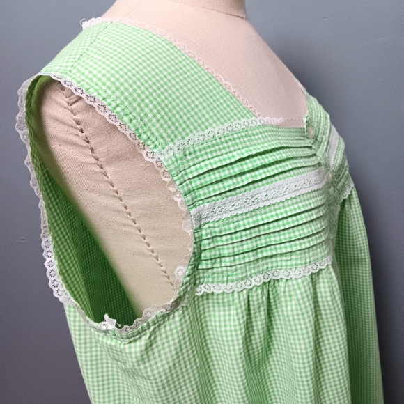 Country Store cotton green white gingham housecoat nightgown w lace hems. Large - Picture 4 of 11